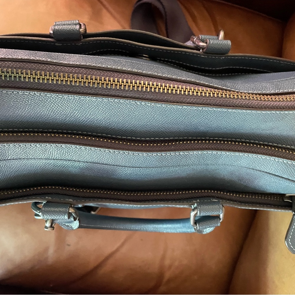 Gorgeous Coach Metropolitan Double Zip Business Case in pebble leather. - Picture 11 of 15